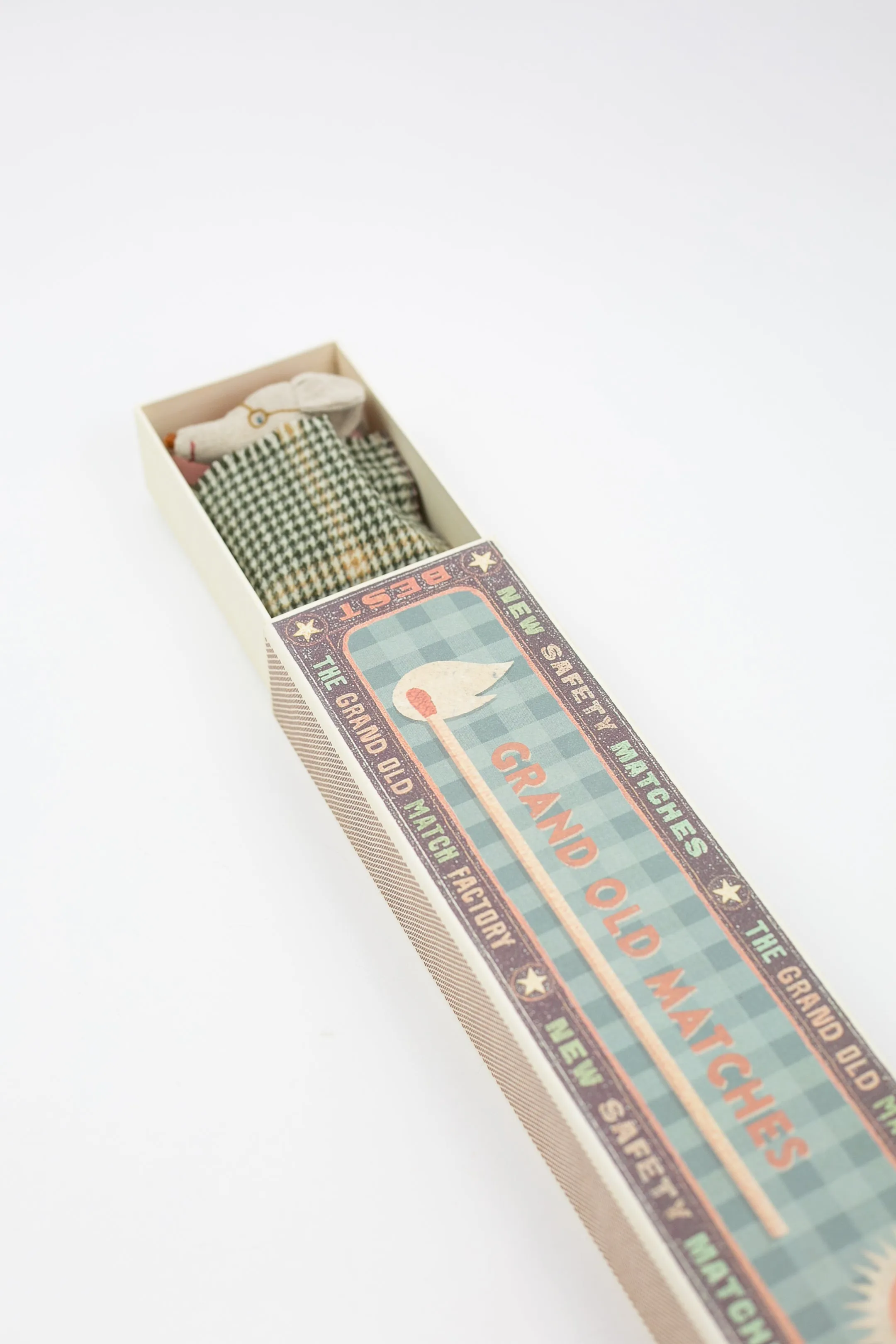 Grandma and Grandpa Mice in Cigarbox