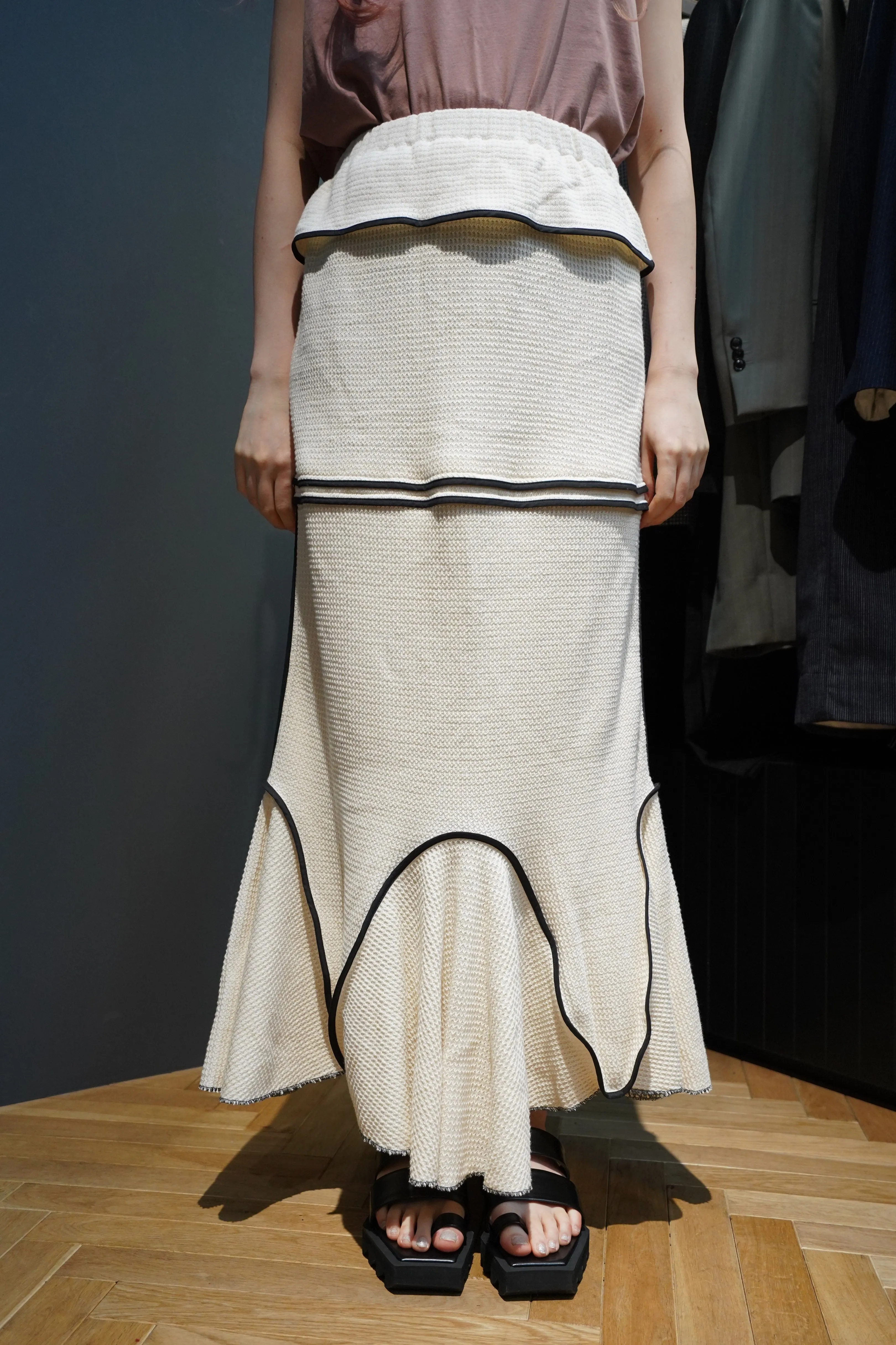 HOUGA drawing skirt(white)