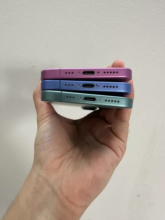 iPhone 16