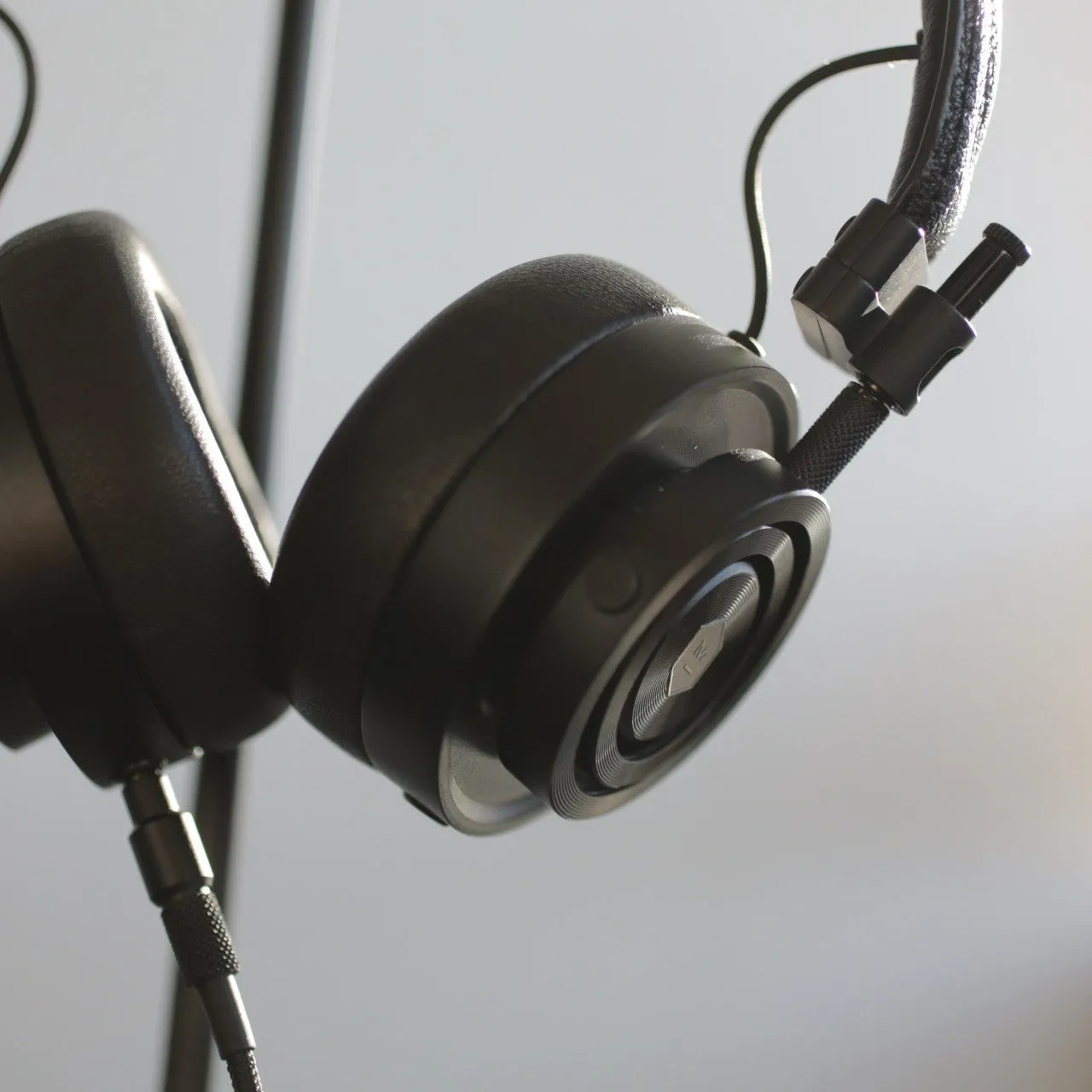 MH30 Headphones -Black